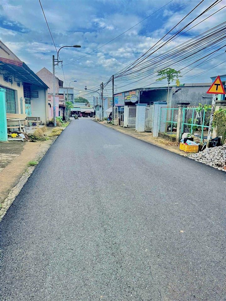 Bán nền thổ cư sổ riêng cách đường thành thái 100m, sát trung tâm long khánh