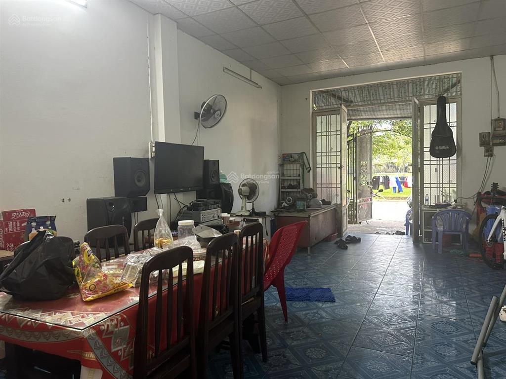 Cần bán nhà cấp 4 đường n6 p.bửu long. dt 4.25m x 20m, sổ hồng riêng. giá bán 3,9 tỷ