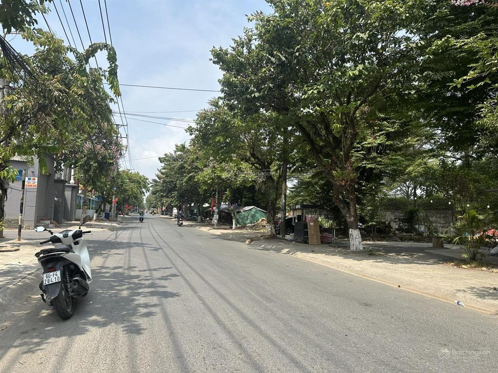 Cần bán đất mt đường nguyễn thị tồn, p. biên hòa. dt 5m x 23m(115m2), sổ hồng riêng, giá bán 4,1 tỷ
