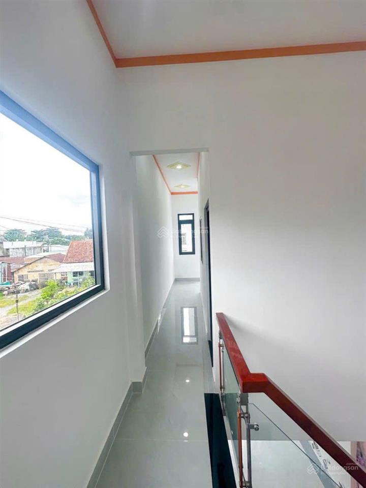 Nhà tân vạn mới xây lầu trệt 65m2 hoàn công đường xe hơi giá 2 tỷ 750tr