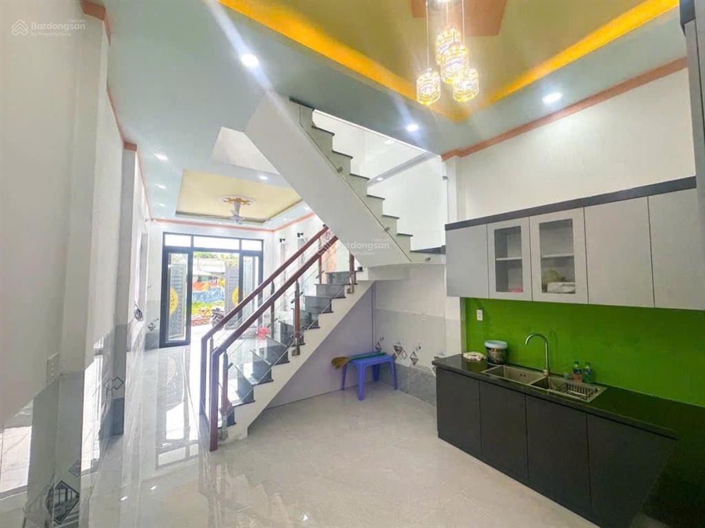 Nhà tân vạn mới xây lầu trệt 65m2 hoàn công đường xe hơi giá 2 tỷ 750tr