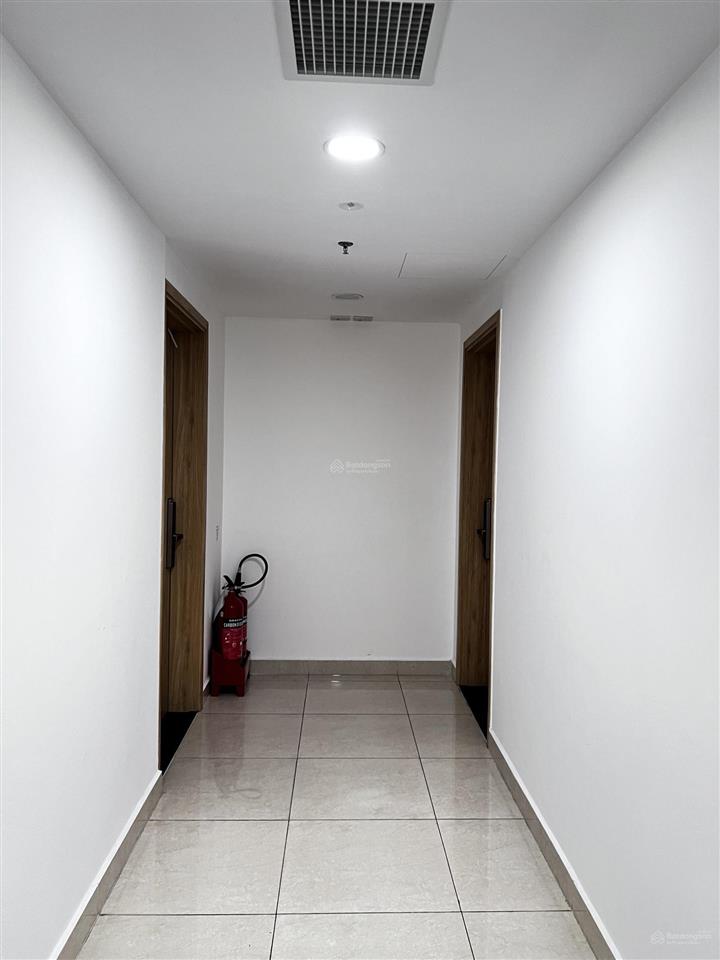 Cho thuê căn hộ 1pn+1 ,60m2 ngay làng đại học thủ đức 5,5tr/tháng, đầu tháng 7 ở được