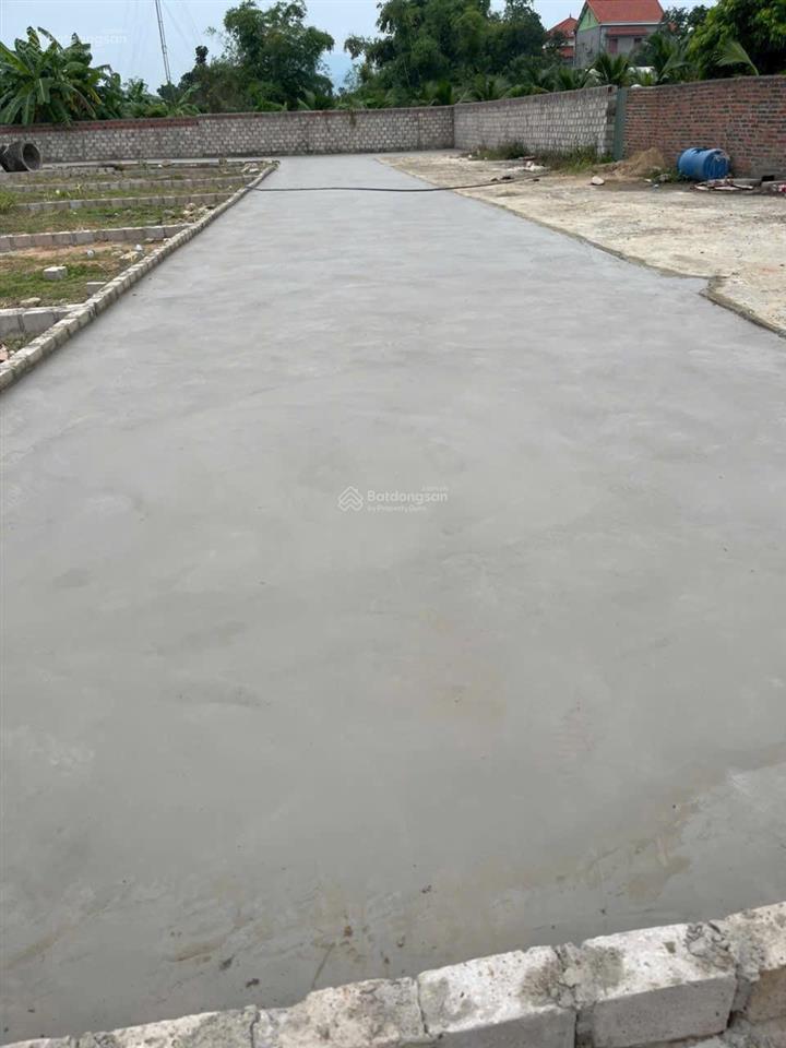 Chính chủ cần bán lô đất 2 ô tô tránh 105m2 full thổ cư tại đông triều chỉ hơn 600tr  0946 381 ***