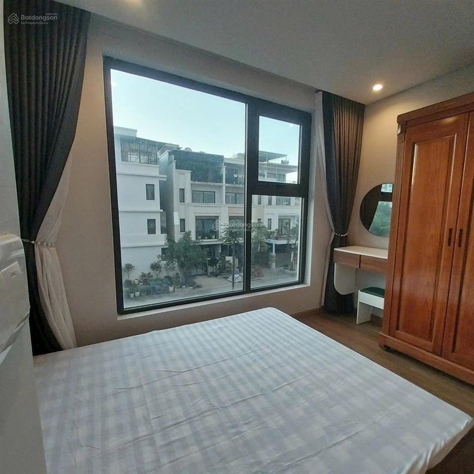 Chính chủ gửi bán chung cư bim 30 căn góc 2 ngủ 63m2 rẻ hơn thị trường 200tr chỉ 2tỷ3xx0946 381 ***