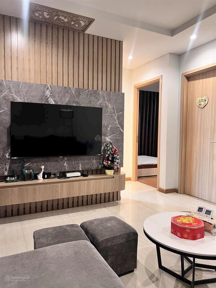 Chính chủ gửi bán chung cư bim 30 căn góc 2 ngủ 63m2 rẻ hơn thị trường 200tr chỉ 2tỷ3xx0946 381 ***
