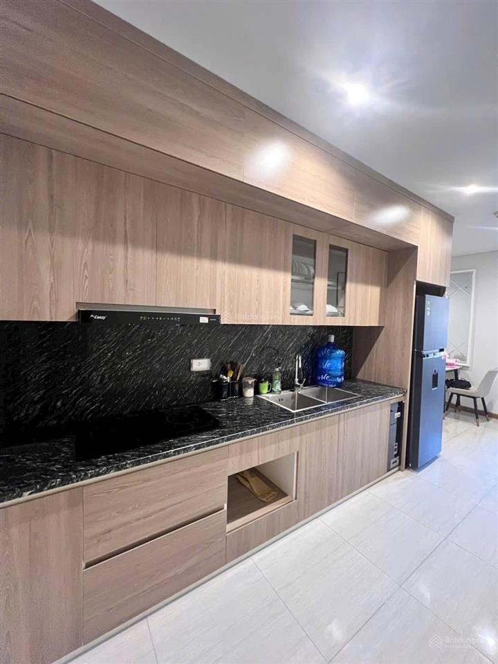 Chính chủ gửi bán chung cư bim 30 căn góc 2 ngủ 63m2 rẻ hơn thị trường 200tr chỉ 2tỷ3xx0946 381 ***