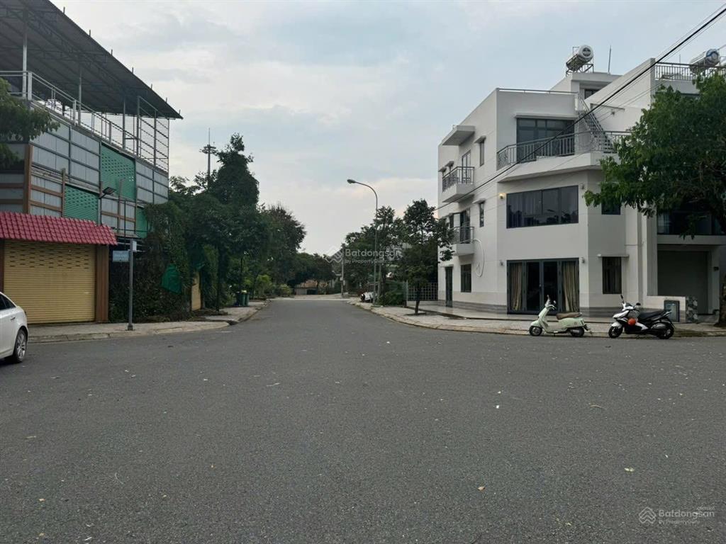 Bán lô đất tại dự án làng sen việt nam 75m2 giá bán chỉ 1.150 tỷ.  0917 343 ***