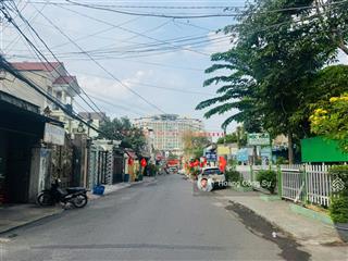 Bán nhà 1 trệt 1 lầu đối diện bệnh viện đồng nai, 1 sẹc đường đồng khởi sổ hồng 324m2 giá 9.5 tỷ