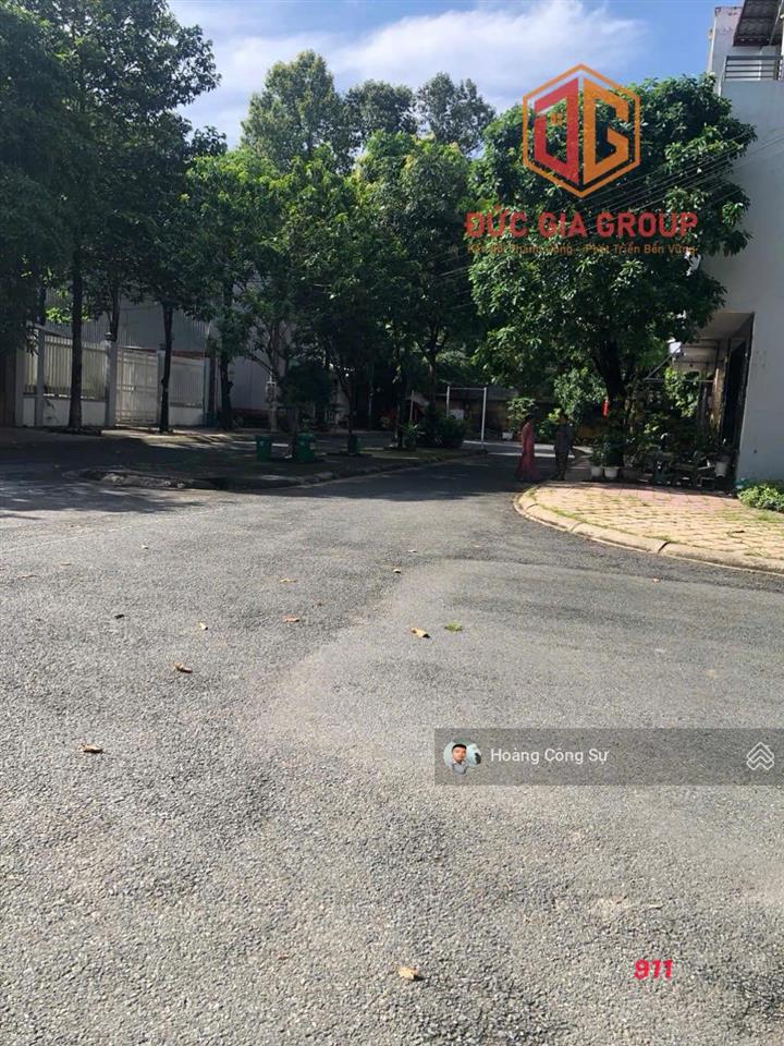 Bán nhà 1 trệt 2 lầu góc 2 mặt tiền khu dân cư đinh thuận sổ hồng 102m2 ngang 6.5m giá 8.6 tỷ