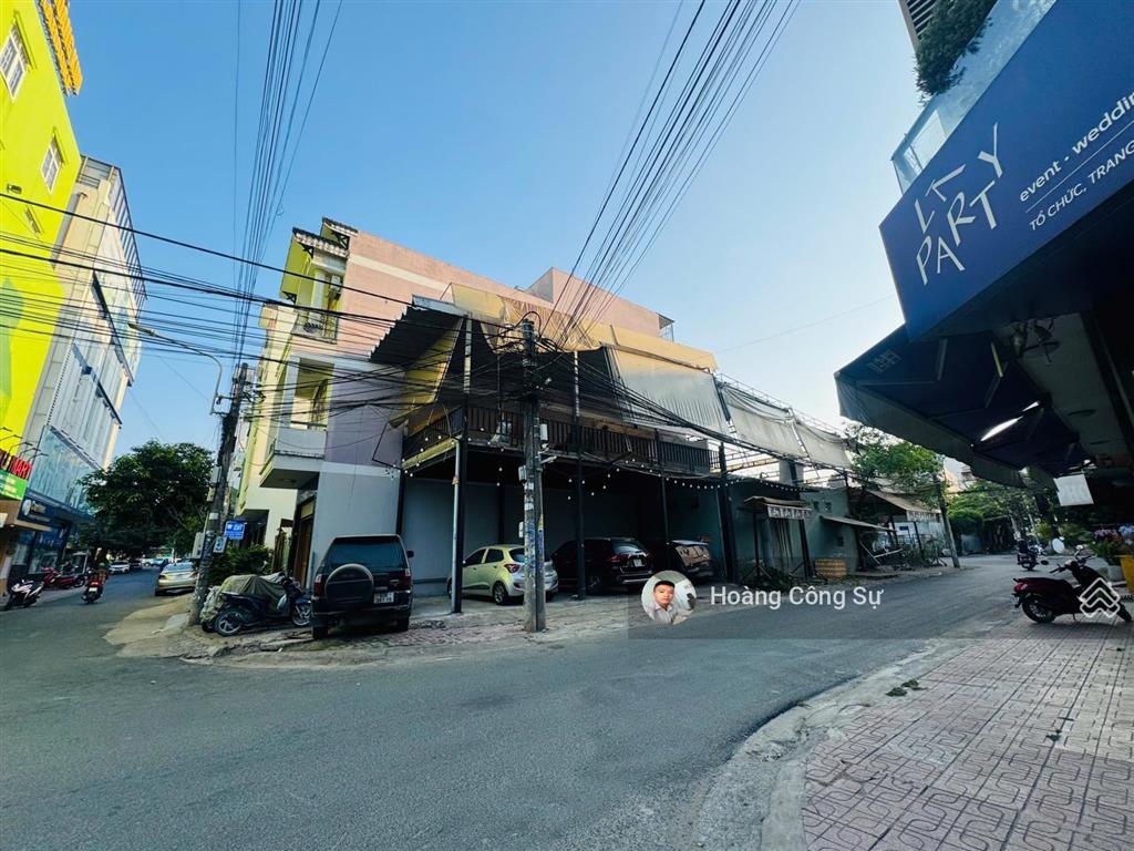 Cho thuê mặt bằng kinh doanh góc 2 mặt tiền đường d11 đối diện karaoke kim hoàng kim giá 16 triệu