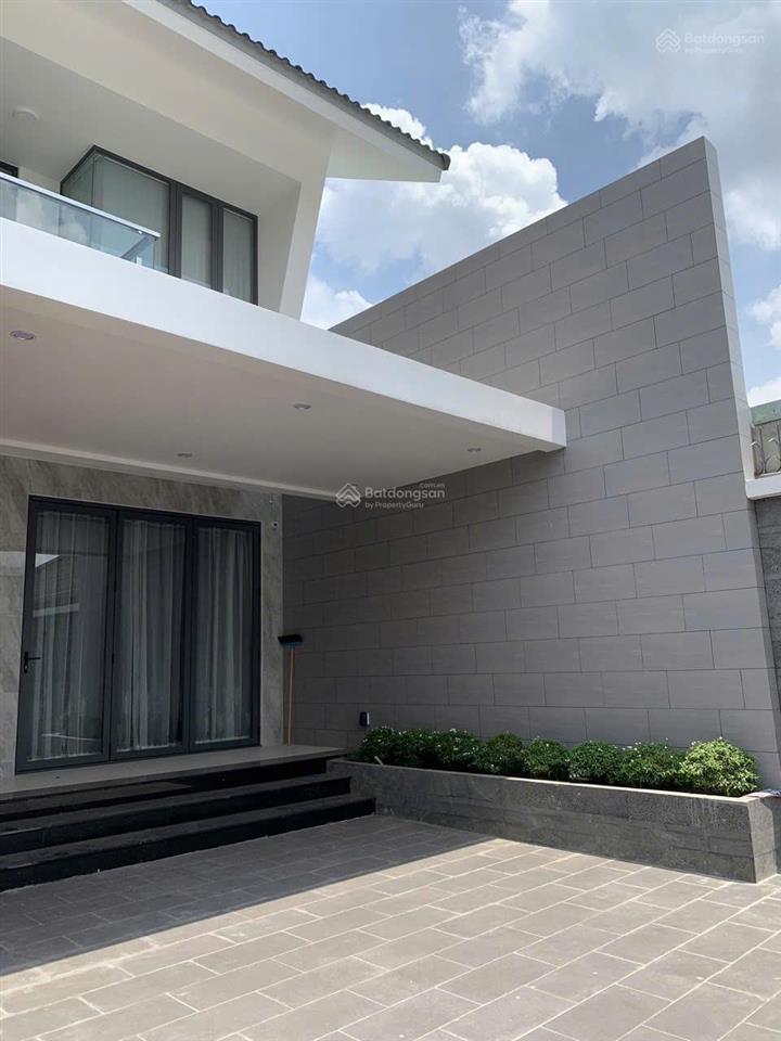 Bán nhà 2 mặt tiền trước sau đường bùi văn hòa phường long bình, sổ hồng 486m2 ngang 7.8m giá 17 tỷ