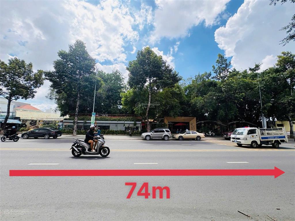 Cho thuê mặt bằng ngang 74m mặt tiền đường võ thị sáu ngay ngã tư vincom 1396m2 giá 180 triệu/tháng