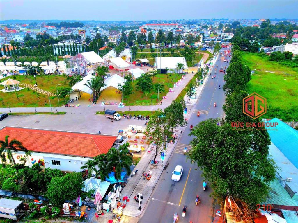Bán đất mặt tiền đường dương tử giang tặng mbkd dòng tiền hơn 6 tỷ/năm sổ hồng 6725m2 giá 155 tỷ