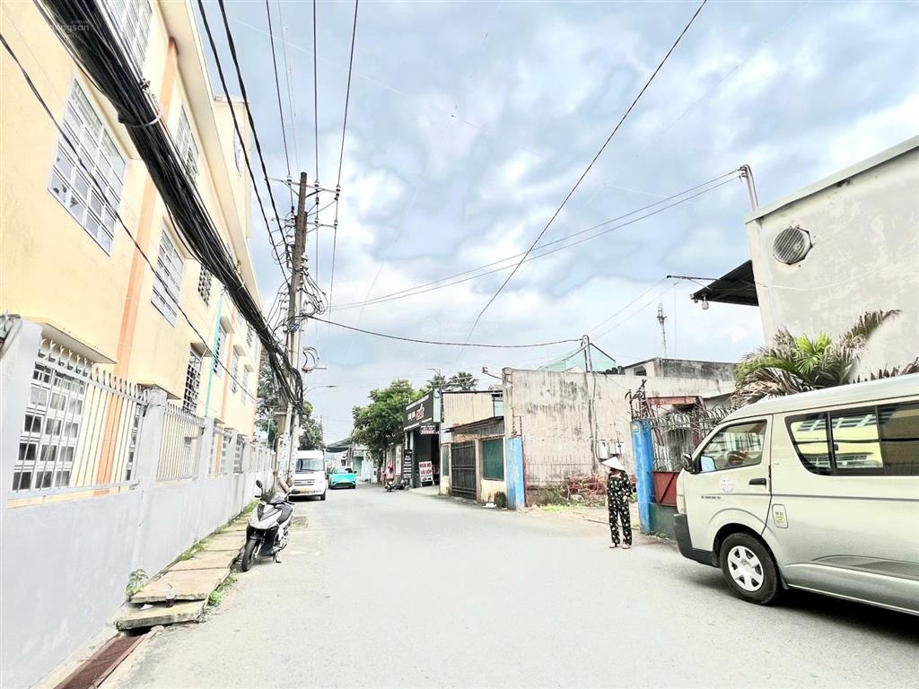 Bán đất 1 sẹc đường đoàn văn cự, ngay nhà thờ trinh vương, phường tam hiệp, sổ hồng 100m2 giá 4 tỷ