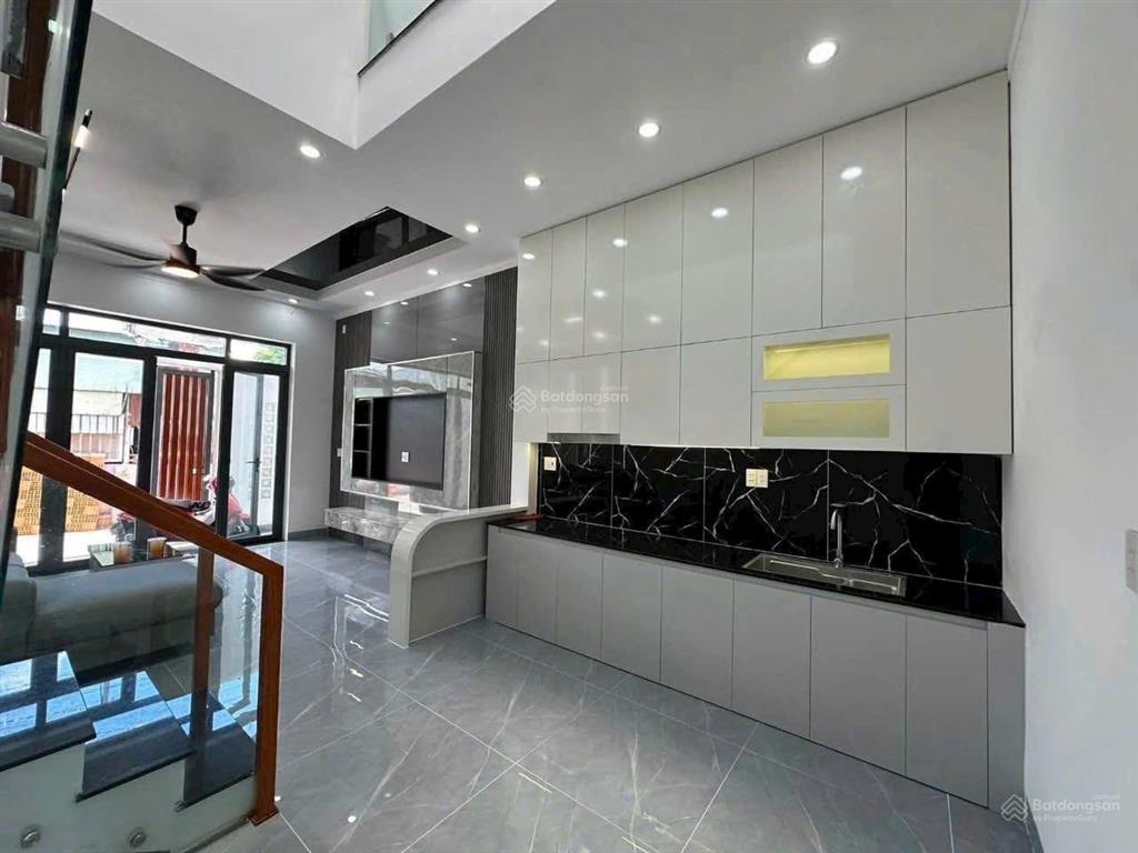Bán nhà lầu thổ cư 100% giá chỉ 2 tỷ 990 triệu, sát chợ trảng dài,  0931 118 ***