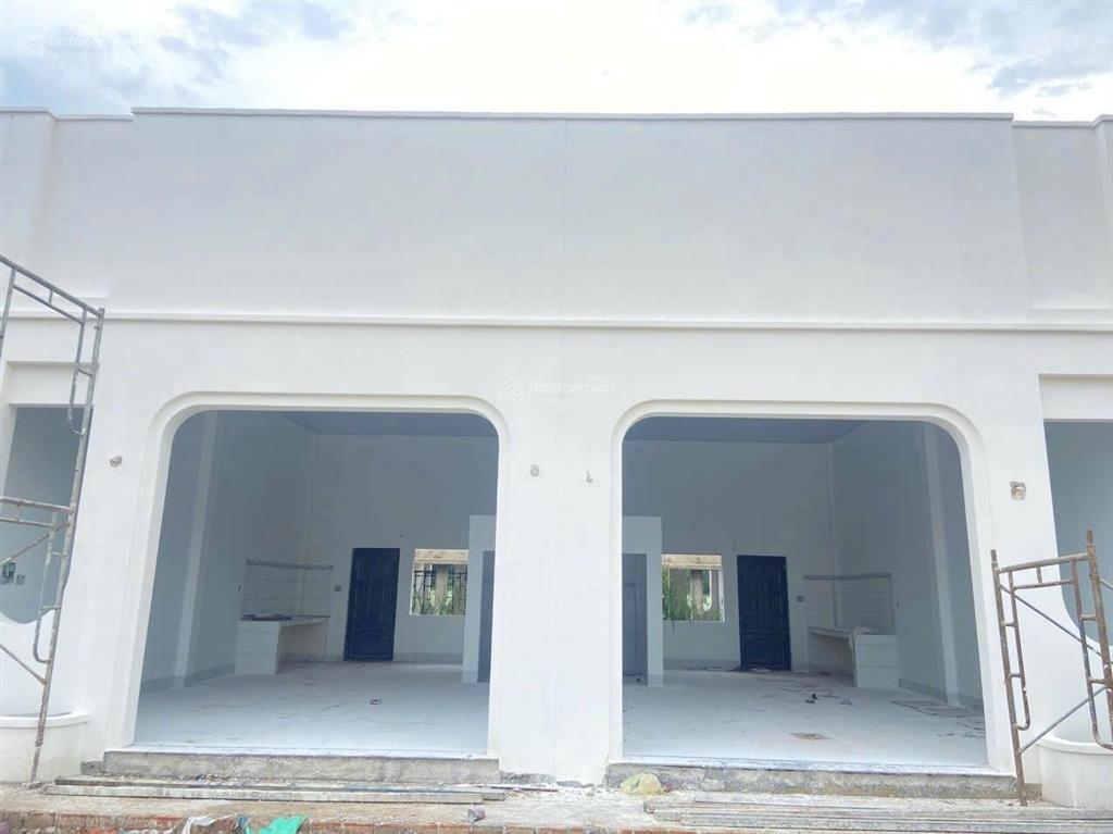 Bán căn shophouse liền kề kcn giá 2,1 tỷ