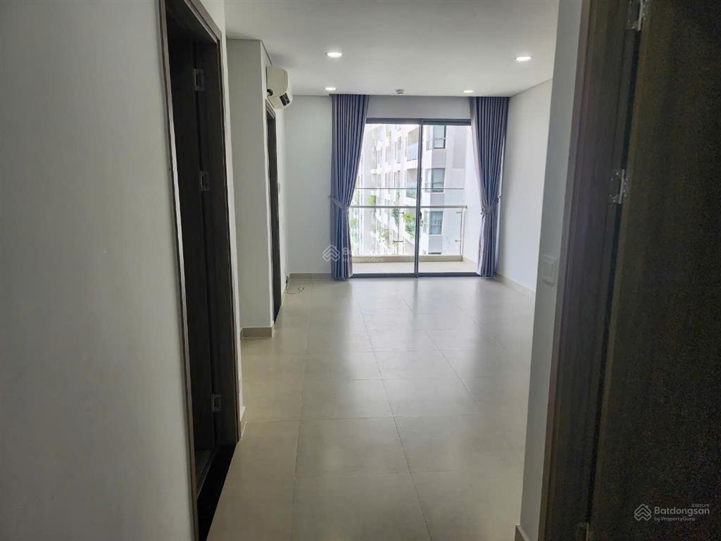 Bán căn hộ 64m2 giá 4.9 tỷ ở sky89, sổ hồng sẵn. tiện ích đẳng cấp, giá bao gồm hết tất cả chi phí
