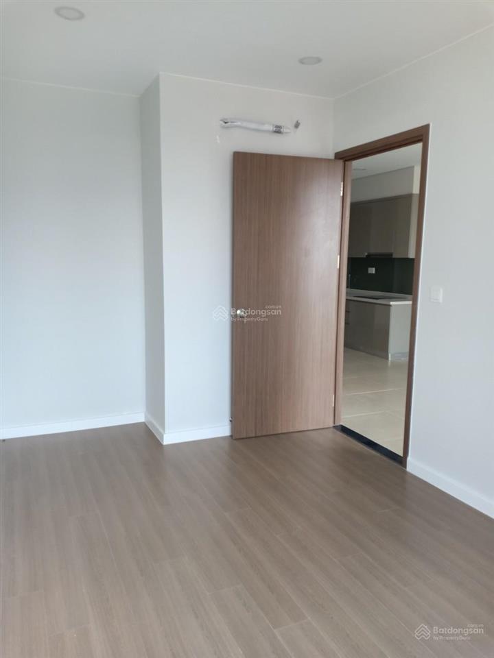 Cần bán căn hộ 55m2, 2 phòng ngủ river panorama giá tổng 4 tỷ, nhà nội thất cơ bản