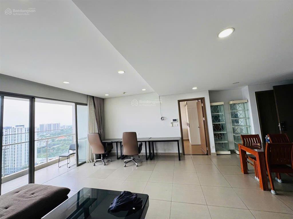 Cho thuê căn hộ đầy đủ nội thất 113 m², 2 phòng ngủ tại river panorama, giá 20 triệu.