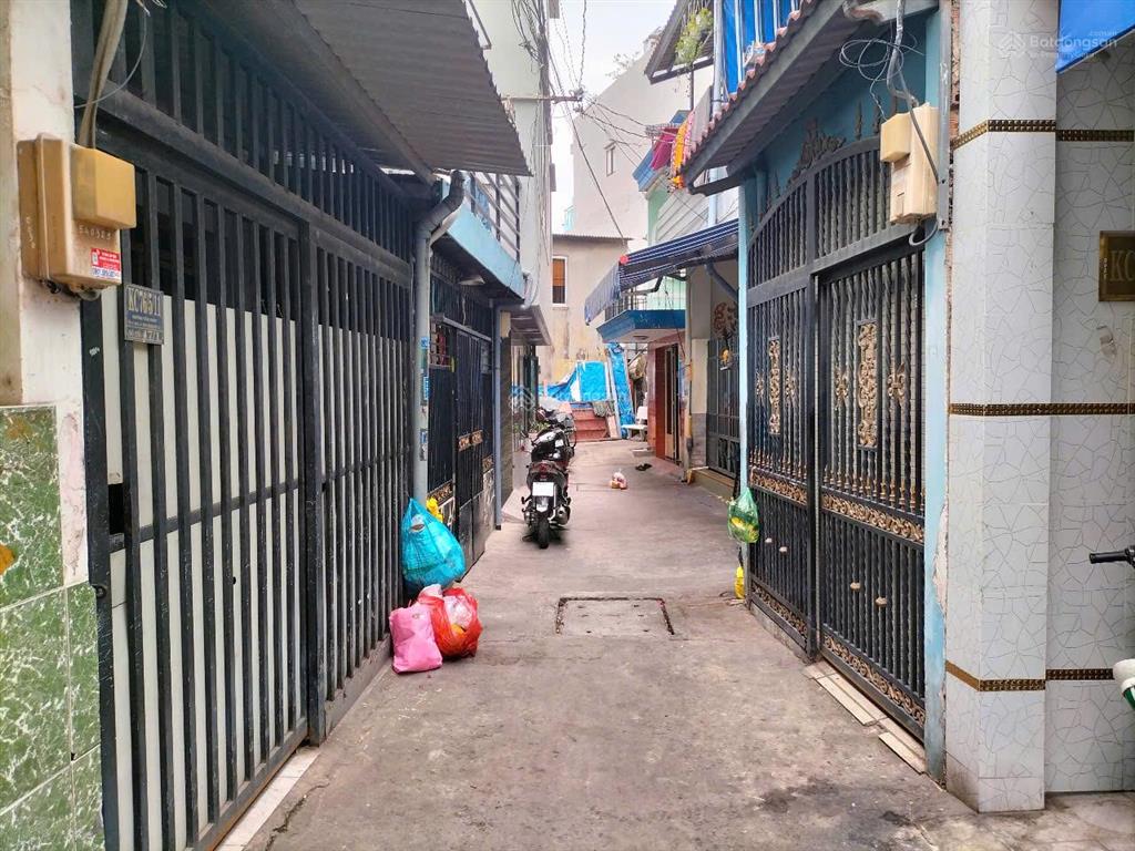 Bán nhà trệt thửa 9 dt 107.2m2 ở 47/8 huỳnh tấn phát, phường tân thuận tây, tp hcm04840758
