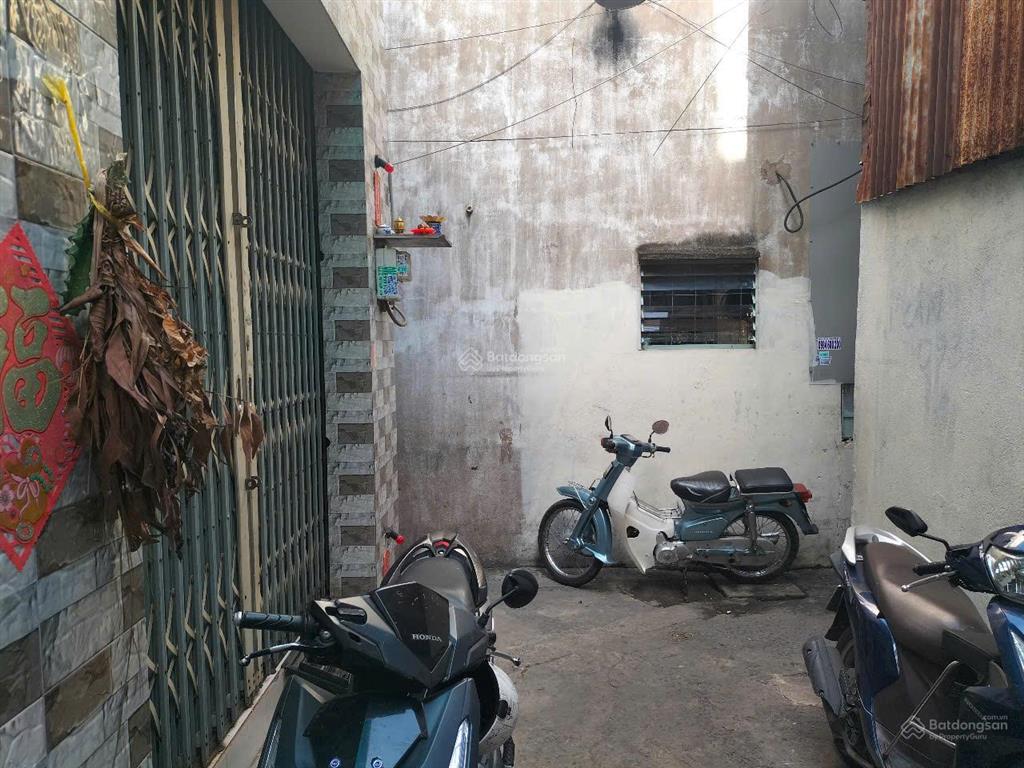 Ngân hàng thanh lý nhà 2 tầng ở td9, hẻm phạm phú thứ, phường bình tiên, tp hcm