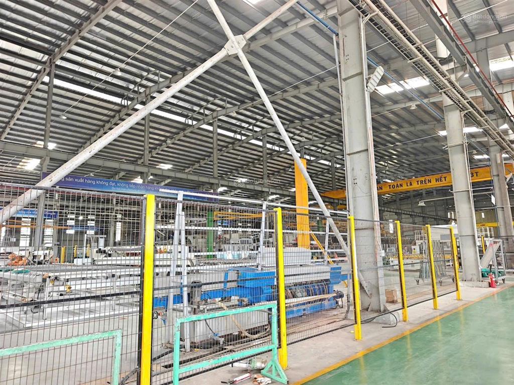 Cho thuê nhà xưởng 2.000m2 gần kcn tam phước, đông nai, sẵn cẩu trục 10 tấn, trạm điện 560 kva
