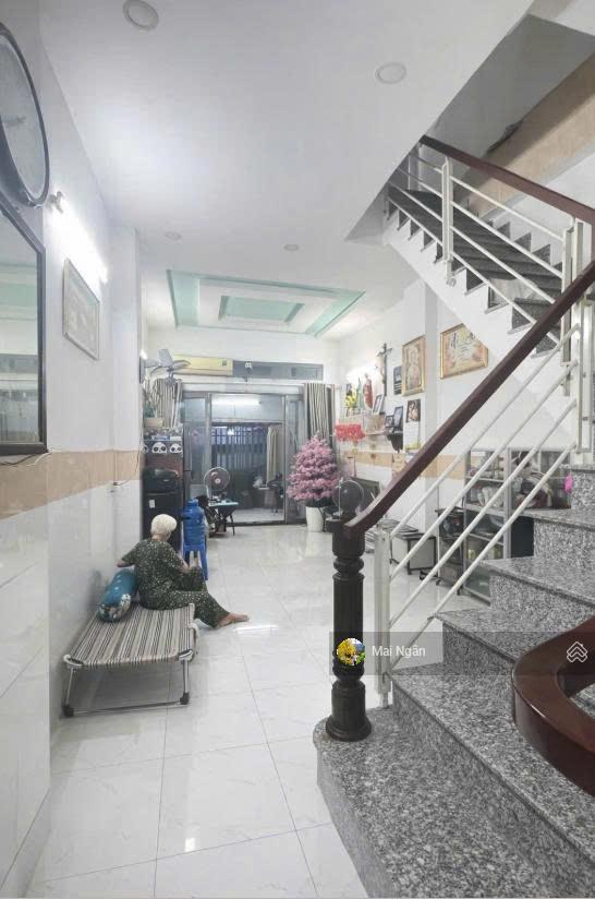 Nhà 2 tầng đẹp gần aeonmall tên lửa chỉ 3,9 tỷ  0934 181 ***