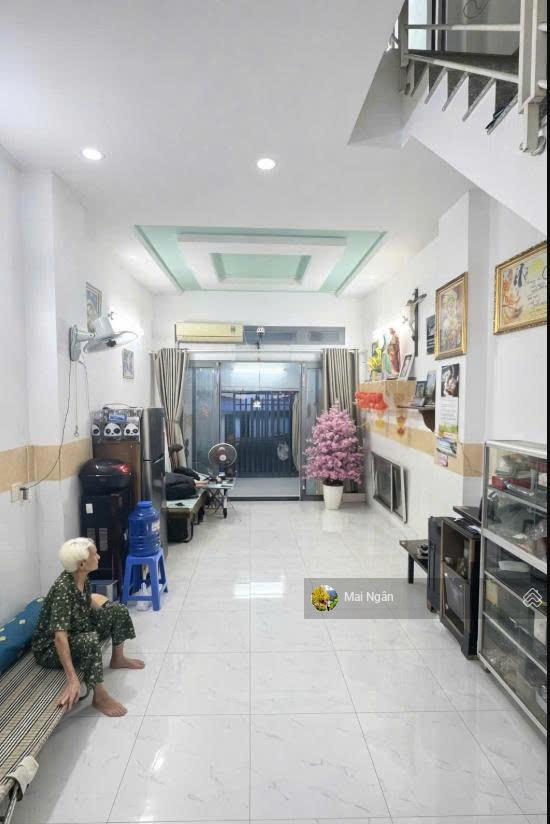 Nhà 2 tầng đẹp gần aeonmall tên lửa chỉ 3,9 tỷ  0934 181 ***