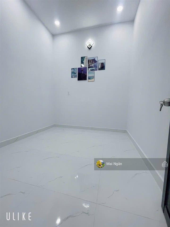 Nhà shr mới toanh gần chợ lê đình cẩn 4x8 hẽm oto