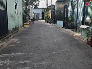 Bán đất tặng nhà cấp 4 đường quốc lộ 1a ngang 4 dài 13