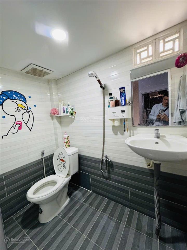 Nhà shr không bị lộ giới, k bị quy hoạch gì hết chỉ 3,35 tỷ (nói k với đăng ảo)