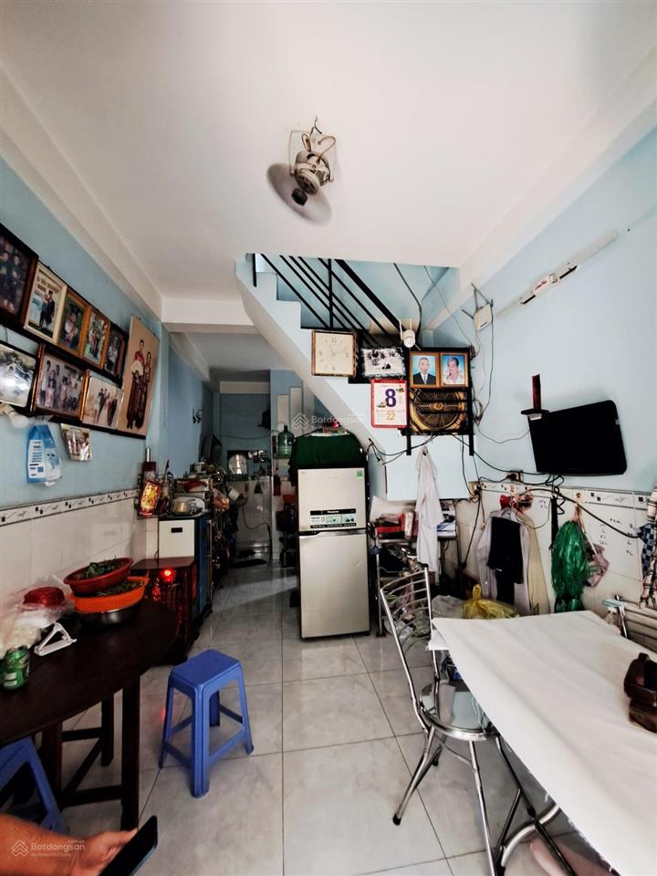 Nhà hẽm xe hơi đường chiến lược 3x8m vuông vức chỉ 3,69 tỷ