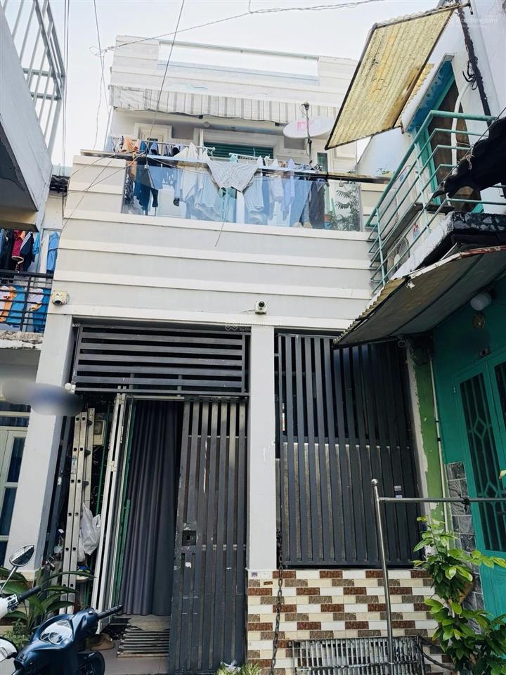 Nhà gần khu tên lửa 52m2 nở hậu chỉ 4,7 tỷ