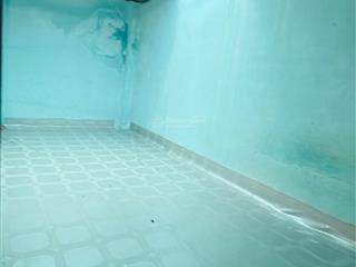 Bán nhà tỉnh lộ 10 hẽm xe hơi 4x8m
