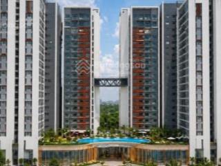 Bán essensia sky  2pn dt 72m2 giá 5ty1 bao phí  0933 776 ***