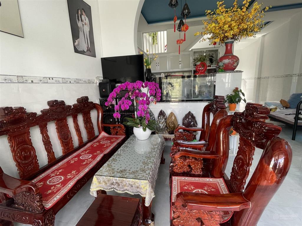 Chính chủ cần bán nhà đẹp gần siêu thị mega phường tây nha trang