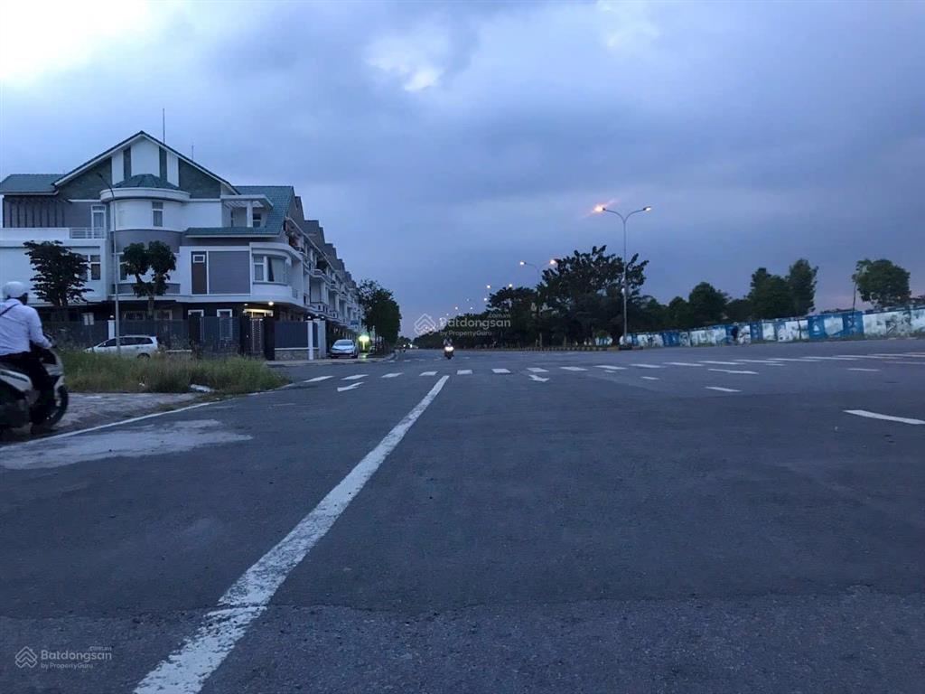 1 căn duy nhất mặt tiền shophouse trục xuyên tâm 45m kinh doanh đa ngành sổ hoàn công  0917 848 ***