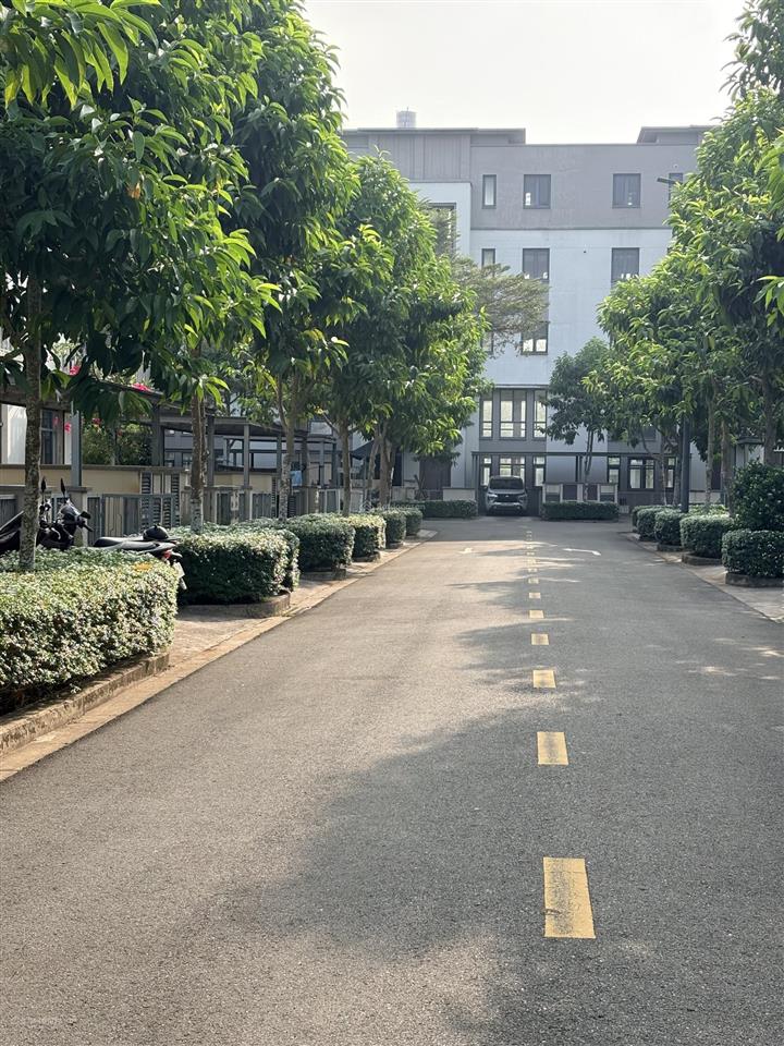 Bán căn gốc swan park full nội thất, phía sau là công viên lớn 145m2 siêu đẹp