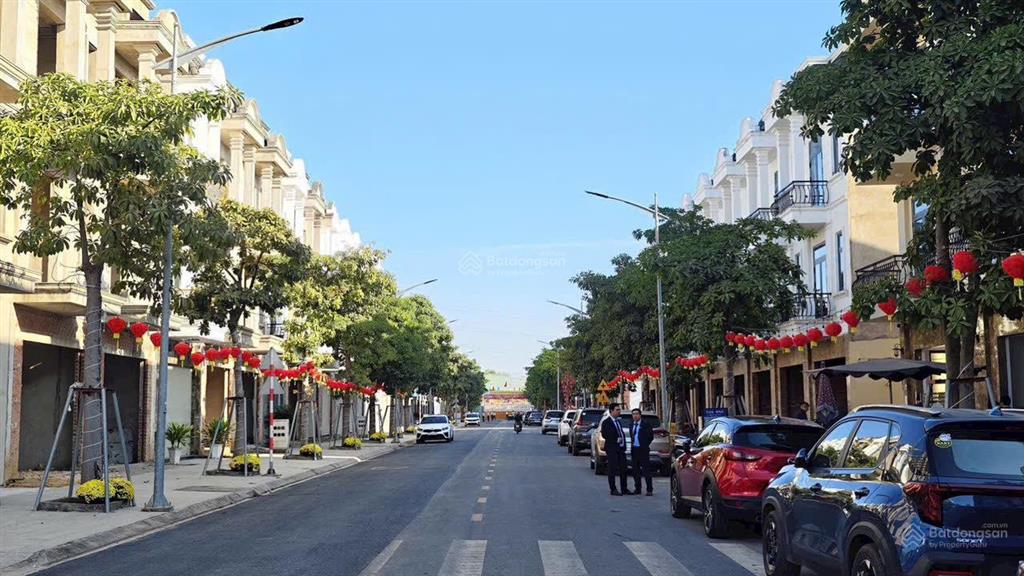 Bán nhà phố bcons city life đường tố hữu, tân uyên, tp. hcm 3 tầng dt 70m2 giá 3,48 tỷ/căn