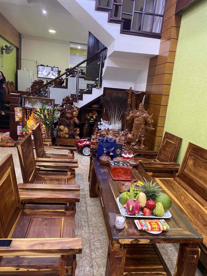 Nhà đường Trần Hữu Trang