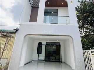 Nhà 3 tầng hẻm 317 hà huy tập đối diện lâm viên , ngay trường y dược , hoàng việt