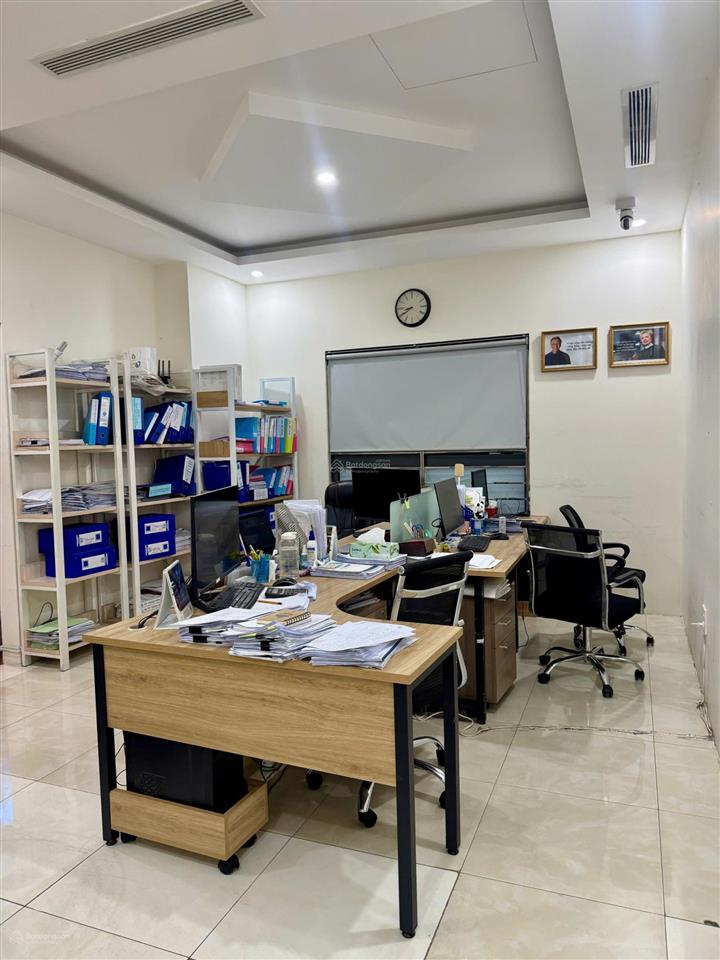 Bán officetel ở và làm vp  thang máy riêng cho tầng  đầu tư 6,9 tỷ cho thuê được 20 tr/tháng