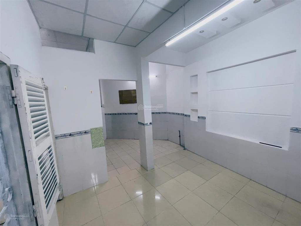 Bán nhà riêng đường hòa trung, 2,8 tỷ, 72m2, nhiều tiện ích