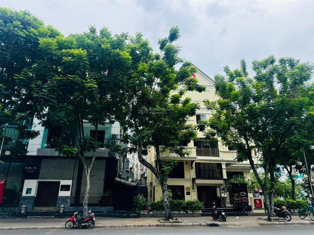 Chính chủ cho thuê nhà 2 mặt tiền đẹp đường bùi bằng đoàn và đường số 6 giá thuê 220 triệu/ tháng