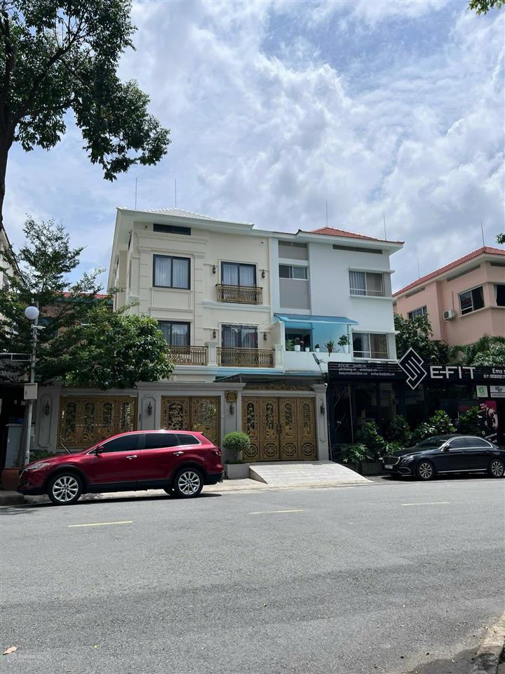 Bán biệt thự song lập mỹ hoàng mt đường phạm thái bường  pmh  quận 7. giá bán 80 tỷ  dt 210m2