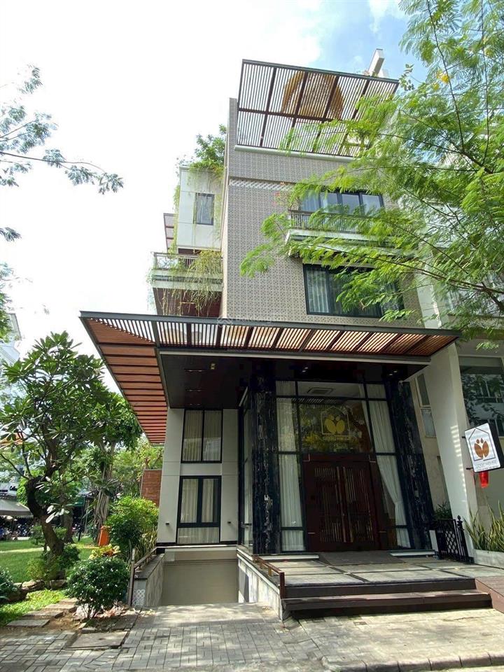 Bán nhà phố góc công viên khu kinh doanh sầm uất  8x18.5m  60 tỷ tl