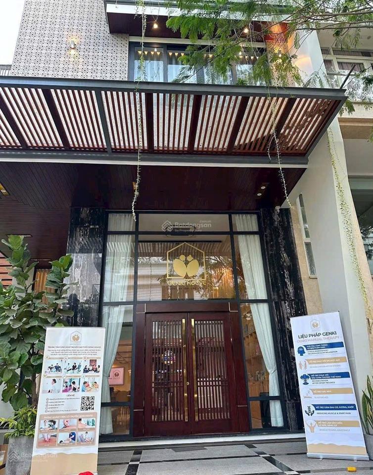 Bán nhà phố góc công viên khu kinh doanh sầm uất  8x18.5m  60 tỷ tl