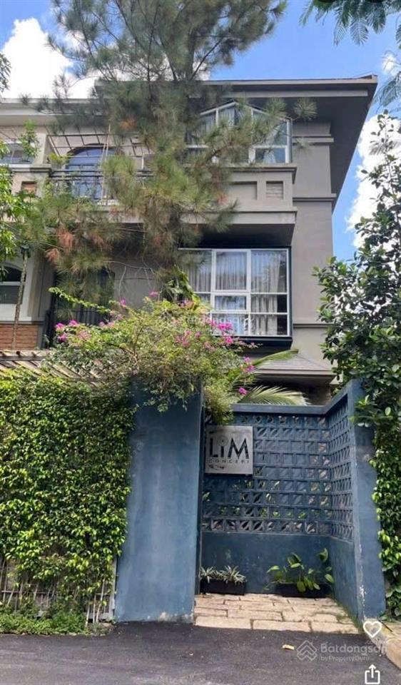 Bán biệt thự song lập mỹ gia 1 pmh , nhà đẹp, giá cực tốt 61 tỷ  220m2