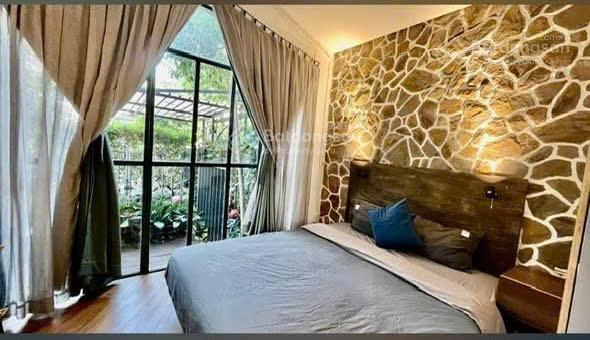 Bán biệt thự song lập mỹ gia 1 pmh , nhà đẹp, giá cực tốt 61 tỷ  220m2