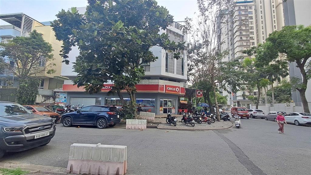 Cặp nhà phố vị trí góc đẹp nhất khu phú mỹ đường số 3& đường số 2  giá bán 50 tỷ
